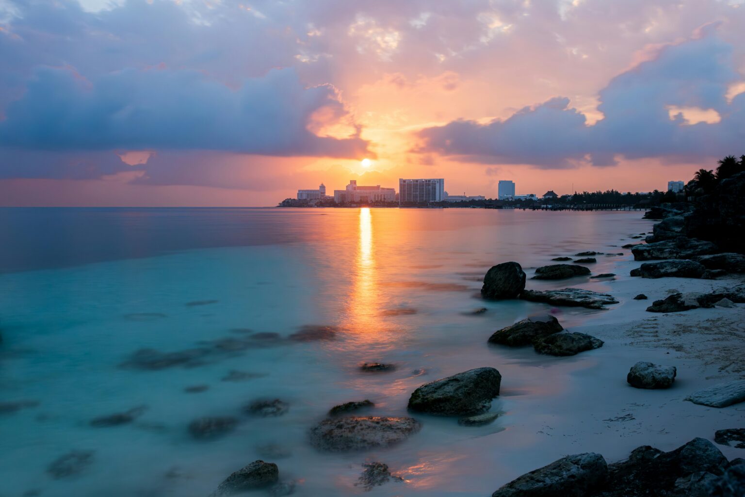 Cancún 2025: How a “Nest of Snakes” Became the Beating Heart of Modern Tourism